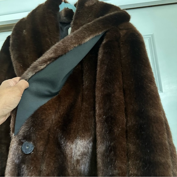 Labiatea Brown Faux oversized fur coat by Marei 1998 - Picture 7 of 7